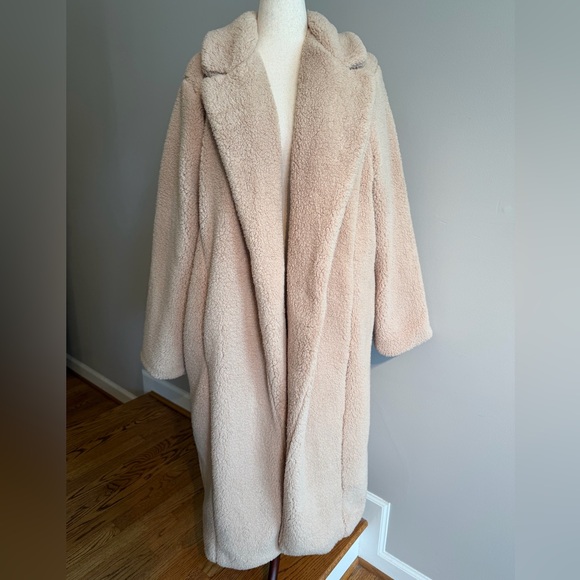 torrid Jackets & Blazers - NWT Torrid Tan Long Sherpa Coat - Torrid Size 3 (22-24 or 3X)